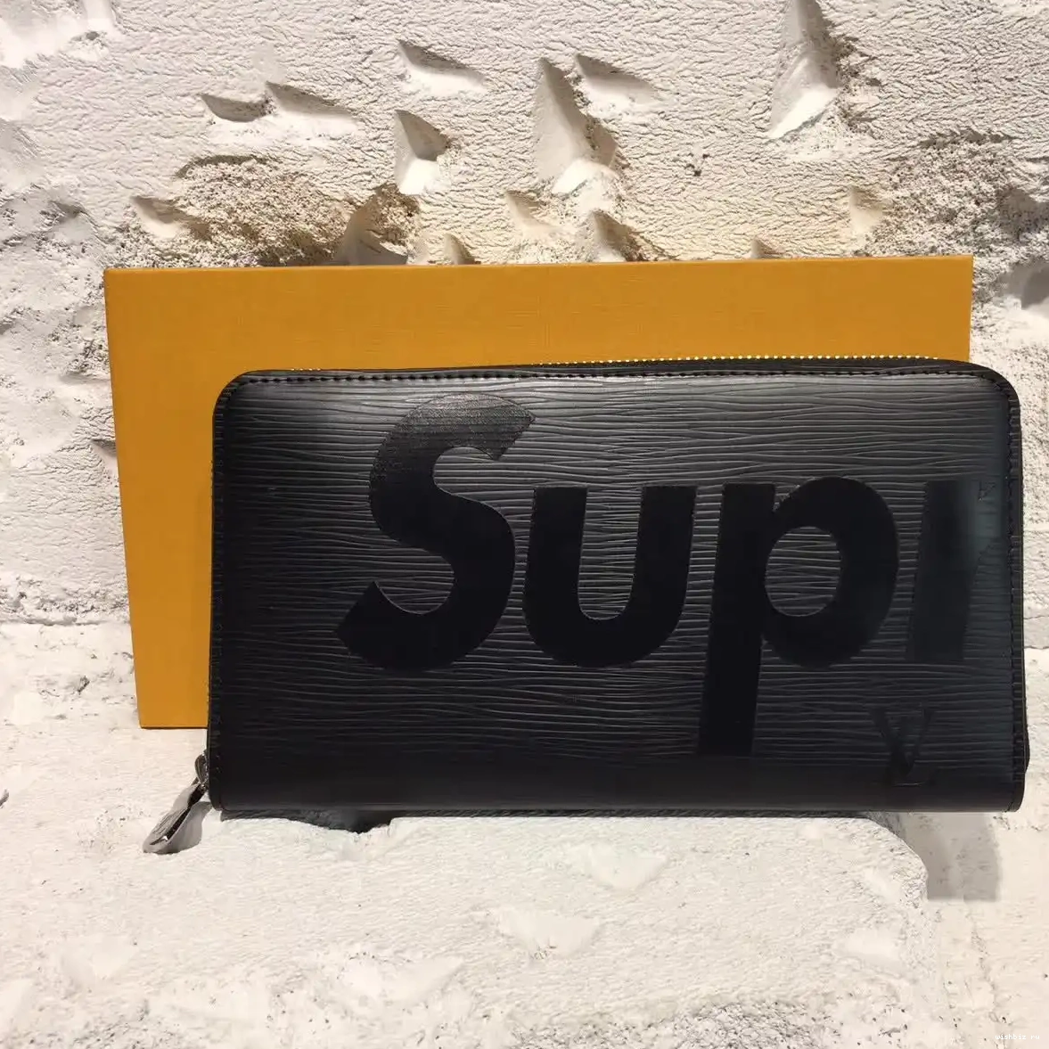 WIS Zip wallet Louis Vuitton supreme 0531